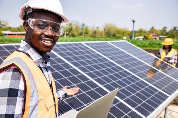 Panneaux solaires installés grâce aux investisseurs PITROLE au Kasaï